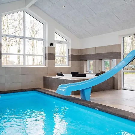 14 Person Holiday In Str By Strøby Ladeplads